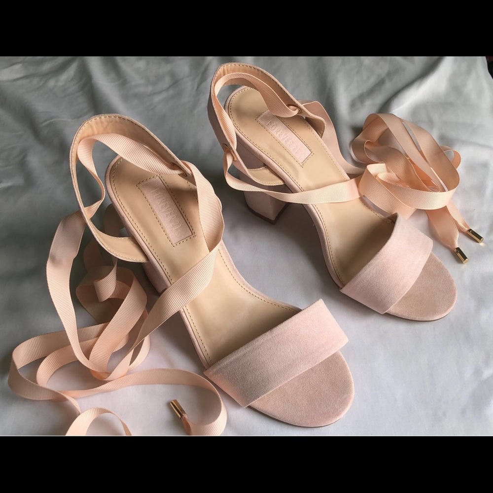 Forever 21 Rose Pink Nude Tie-up Lace Heels🤍